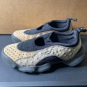 Oakley Team Flesh Slip On Sand Black Ostrich Leather Suede Sneakers 7.5
